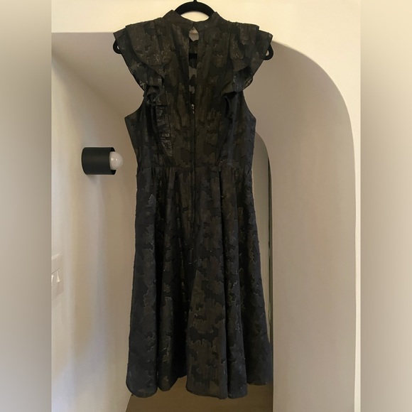 Women’s size 12 black dress - Picture 2 of 3